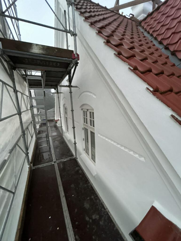 Facade og omfugning 2 Vandskuring af Facade