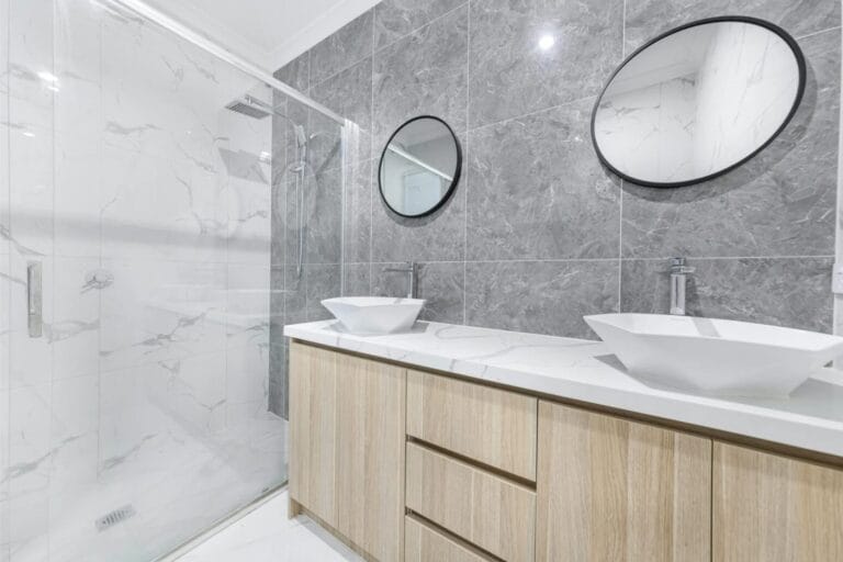 Badeværelse og renovering ydelse